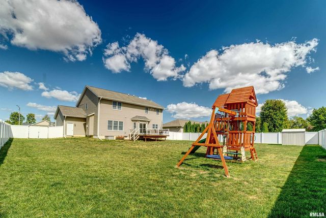 1917 11TH Street, Camanche, IA 52730