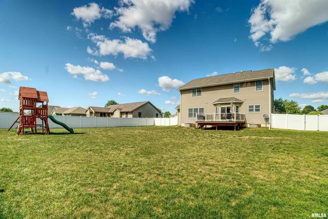 1917 11TH Street, Camanche, IA 52730