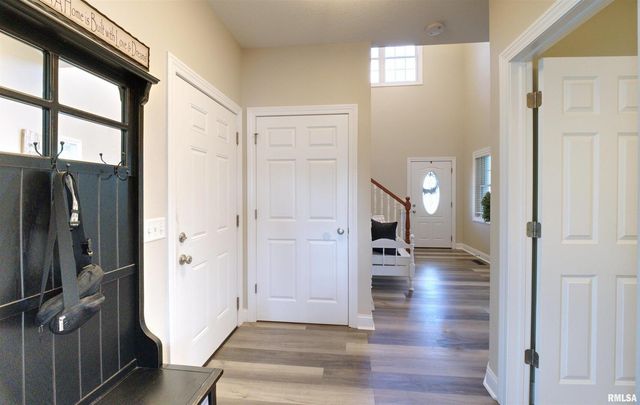 1917 11TH Street, Camanche, IA 52730