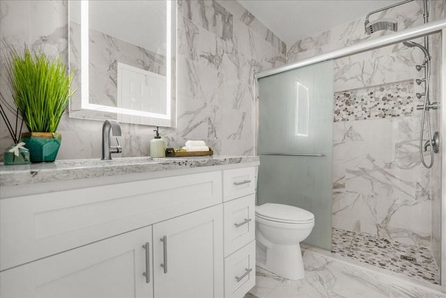 6043 LAKE POINTE DRIVE 308, Orlando, FL 32822