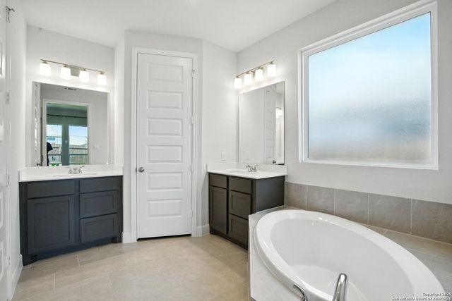 9215 Aggie Run, San Antonio, TX 78254