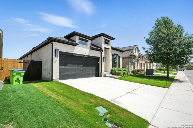 9215 Aggie Run, San Antonio, TX 78254