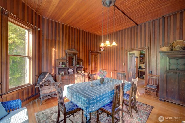 1103 37th Place, Seaview, WA 98644