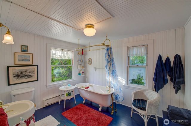 1103 37th Place, Seaview, WA 98644