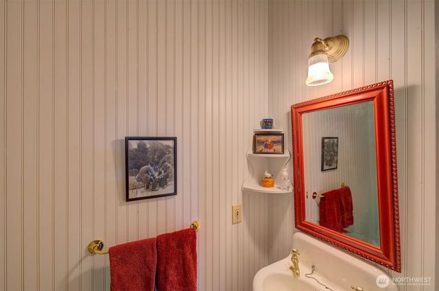 1103 37th Place, Seaview, WA 98644