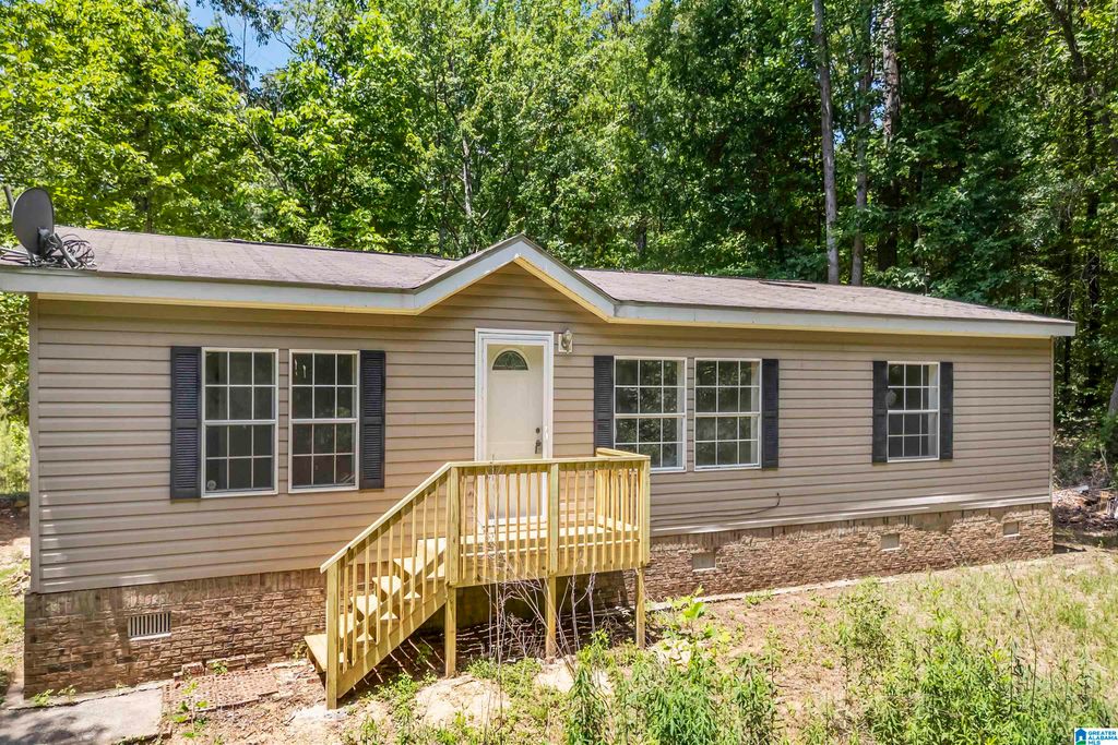 176 PLEASANT TRAIL, Jasper, AL 35504