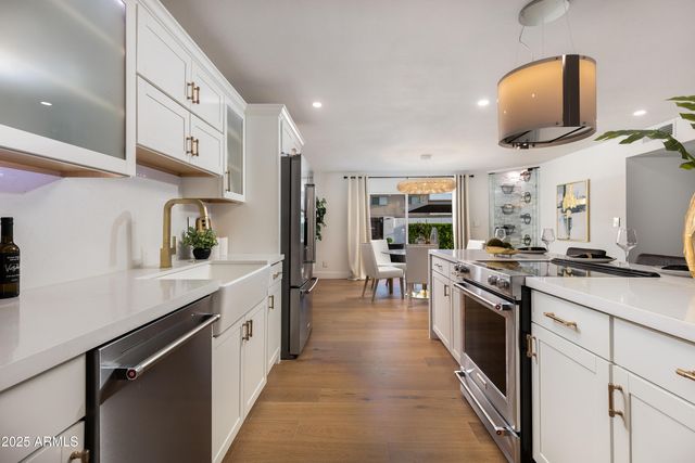 8135 E VISTA Drive, Scottsdale, AZ 85250