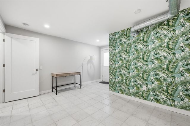 5317 Dresden Way, Lawrenceville, PA 15201