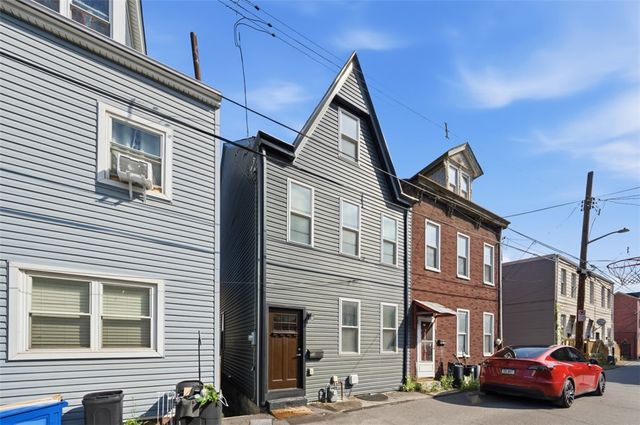 5317 Dresden Way, Lawrenceville, PA 15201