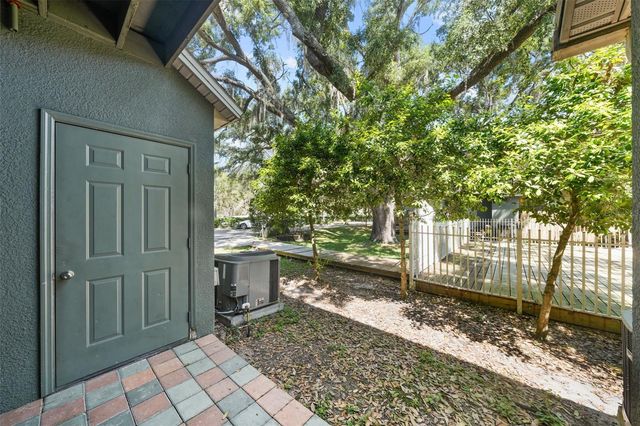 5842 NATURE TERRACE COVE, Tampa, FL 33617