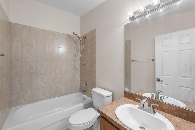 5842 NATURE TERRACE COVE, Tampa, FL 33617