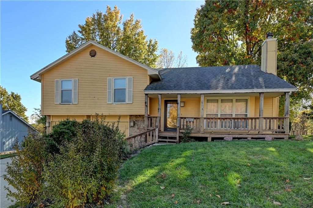 9807 NW 85th Terrace, Kansas City, MO 64153