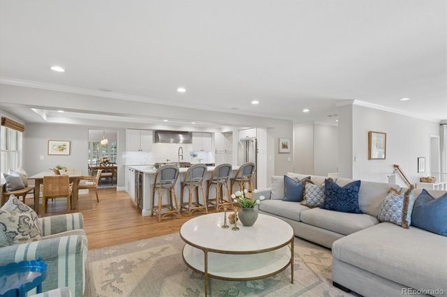 575 S High Street, Denver, CO 80209