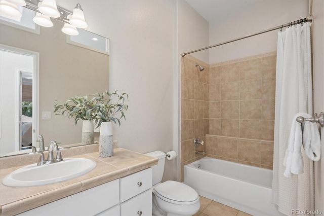 575 S High Street, Denver, CO 80209