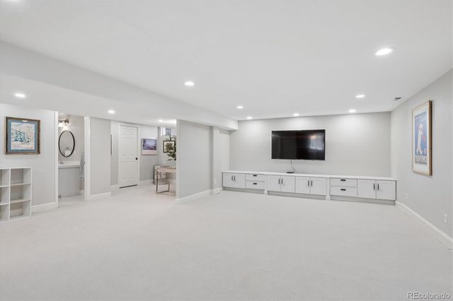 575 S High Street, Denver, CO 80209