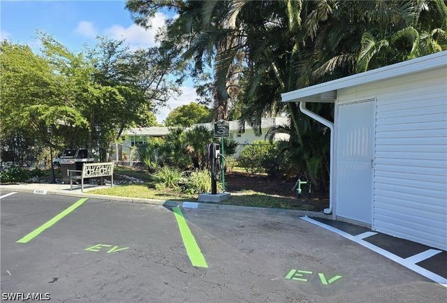 91 Georgetown BLVD 91, Naples, FL 34112