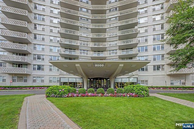 2000 Linwood Avenue 10R, Fort Lee, NJ 07024