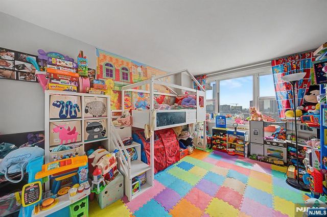 2000 Linwood Avenue 10R, Fort Lee, NJ 07024