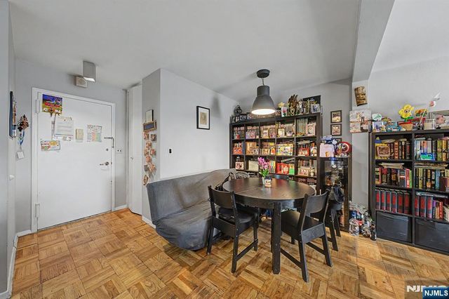 2000 Linwood Avenue 10R, Fort Lee, NJ 07024
