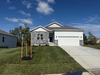 2212 Creek View Lane, Raymore, MO 64083