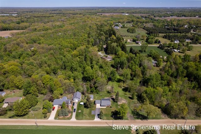 9861 Pierce Street, Zeeland, MI 49464
