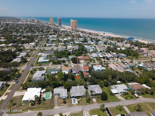 417 Manhattan Avenue, Daytona Beach, FL 32118