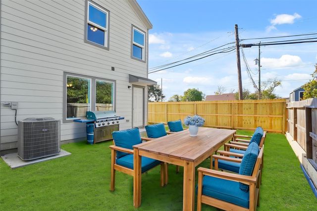 9005 Judwin Street, Houston, TX 77075