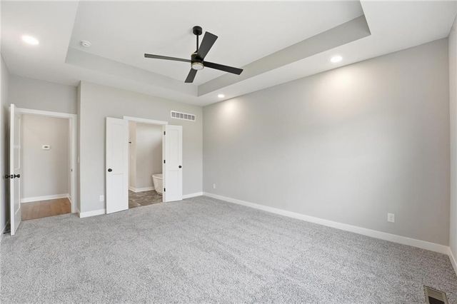 8216 NW 89th Terrace, Kansas City, MO 64153