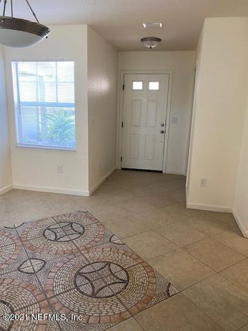 8550 ARGYLE BUSINESS Loop 1606, Jacksonville, FL 32244