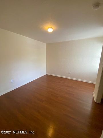 8550 ARGYLE BUSINESS Loop 1606, Jacksonville, FL 32244