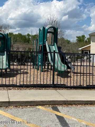 8550 ARGYLE BUSINESS Loop 1606, Jacksonville, FL 32244