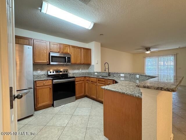 8550 ARGYLE BUSINESS Loop 1606, Jacksonville, FL 32244