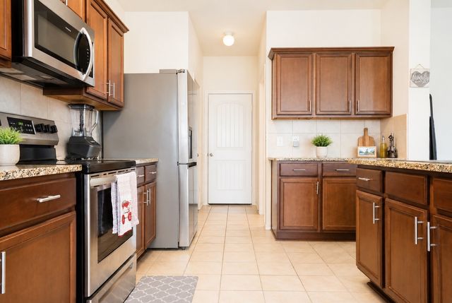 907 Amber Street, Princeton, TX 75407