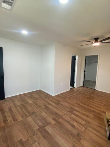 7911 Komalty Drive, Dallas, TX 75217