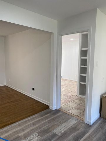 7911 Komalty Drive, Dallas, TX 75217