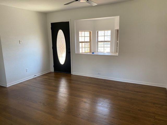 7911 Komalty Drive, Dallas, TX 75217