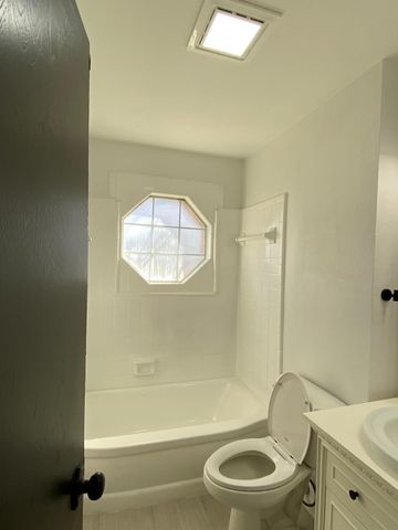 7911 Komalty Drive, Dallas, TX 75217