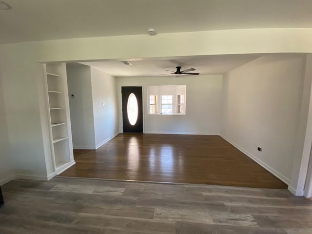 7911 Komalty Drive, Dallas, TX 75217