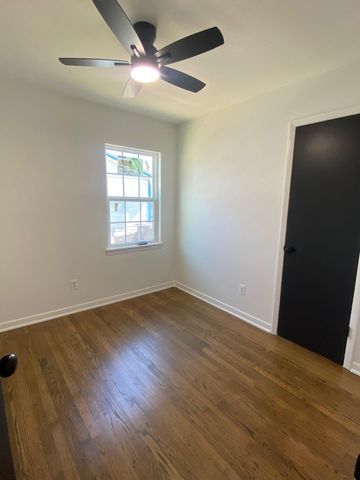 7911 Komalty Drive, Dallas, TX 75217