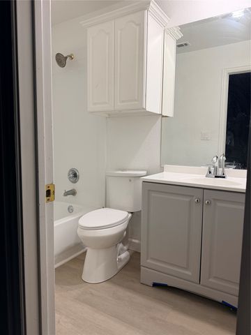 2301 Clearspring Drive S, Irving, TX 75063