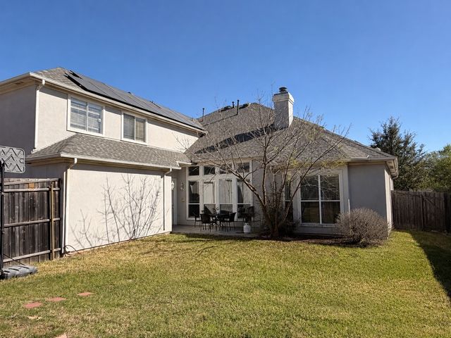 2301 Clearspring Drive S, Irving, TX 75063