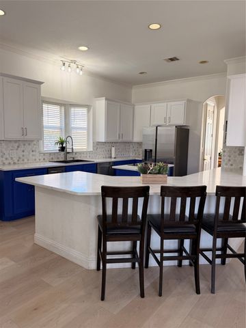 2301 Clearspring Drive S, Irving, TX 75063