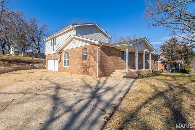 2601 Forest View, Poplar Bluff, MO 63901