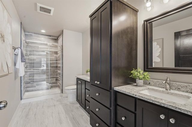 1617 FOUNDERS STREET, Neenah, WI 54956