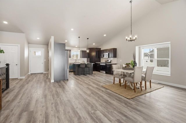 1617 FOUNDERS STREET, Neenah, WI 54956