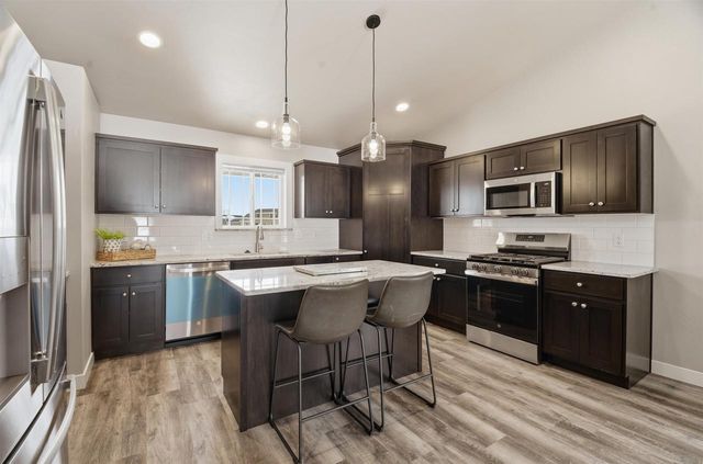 1617 FOUNDERS STREET, Neenah, WI 54956