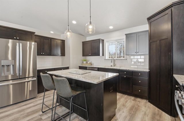 1617 FOUNDERS STREET, Neenah, WI 54956