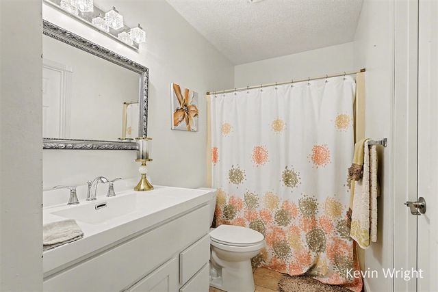 1374 W Norton Avenue 3, Muskegon, MI 49441