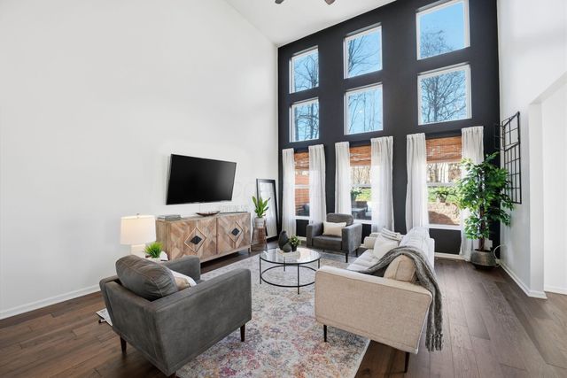 594 Raab Street, Pickerington, OH 43147