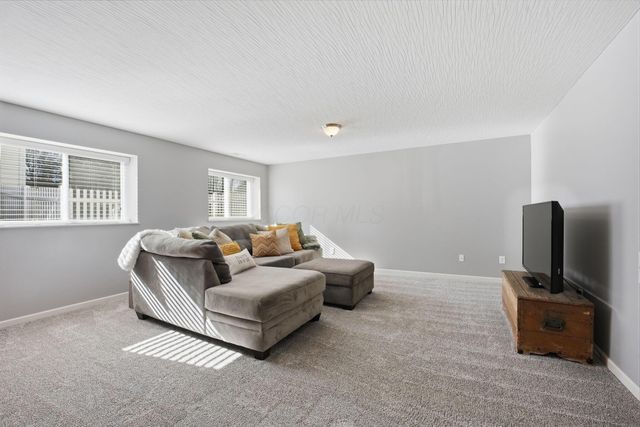 594 Raab Street, Pickerington, OH 43147